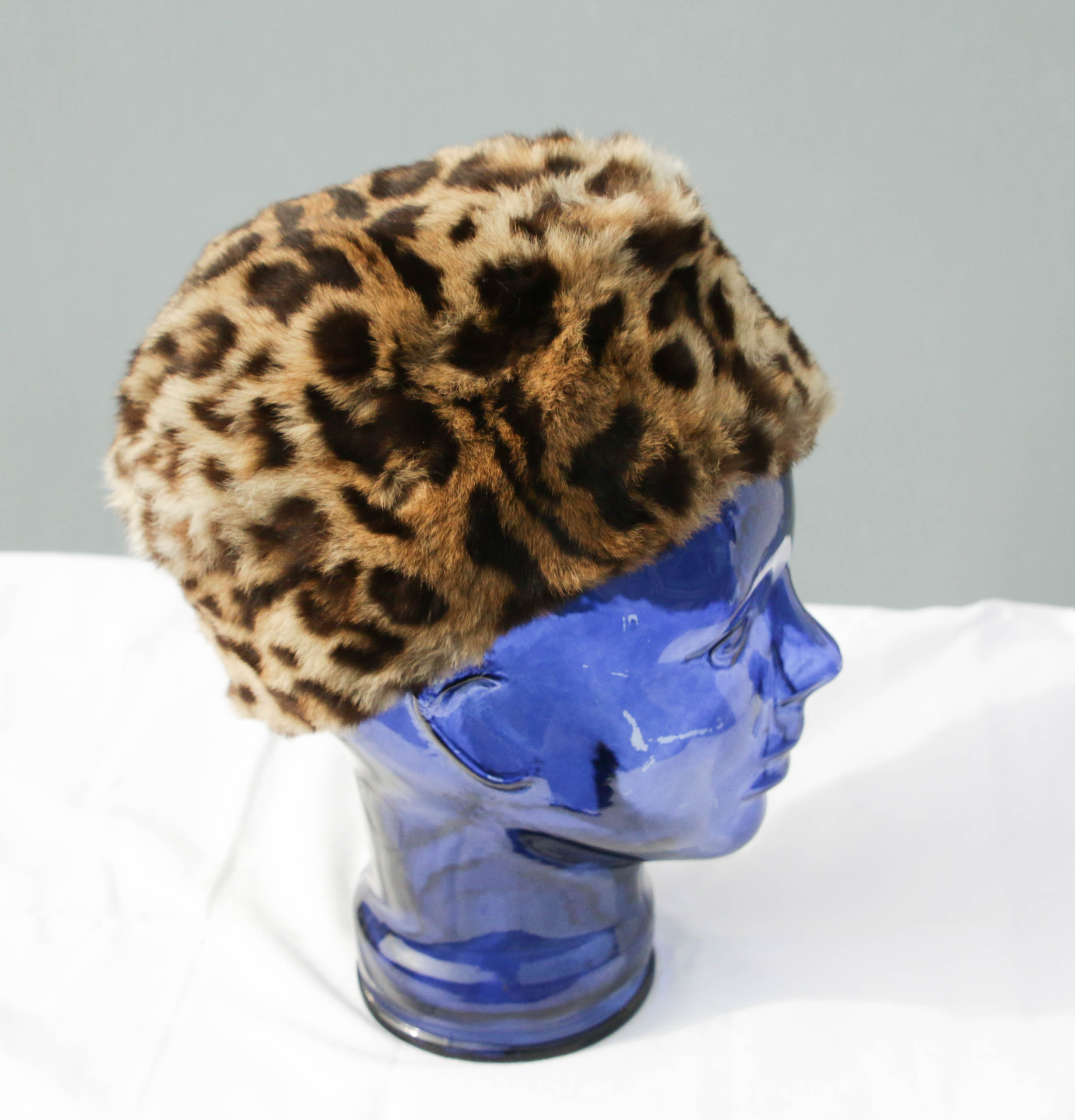 HUT119 Pelzmütze Leopard