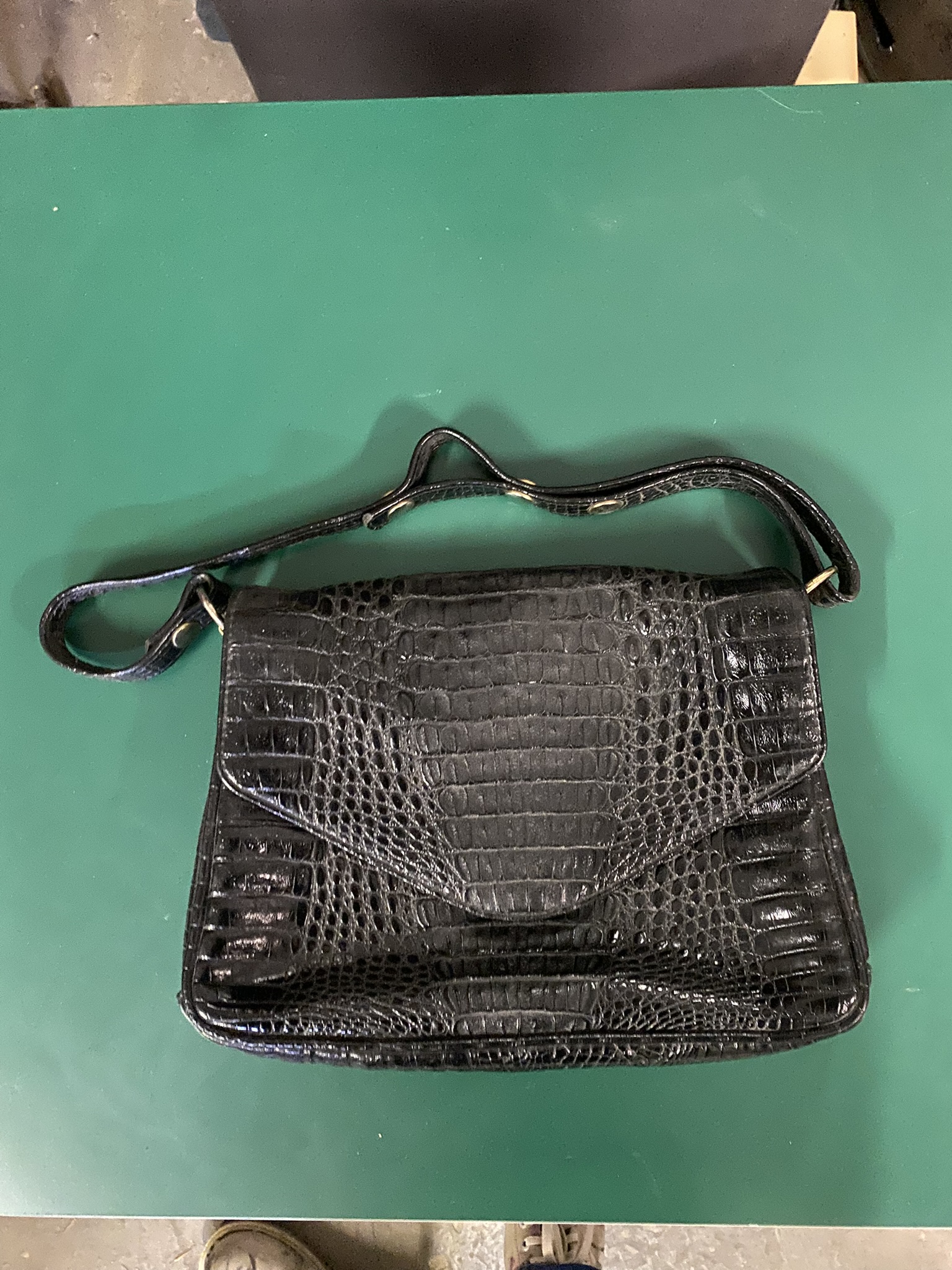 A09-028 Krokodilledertasche