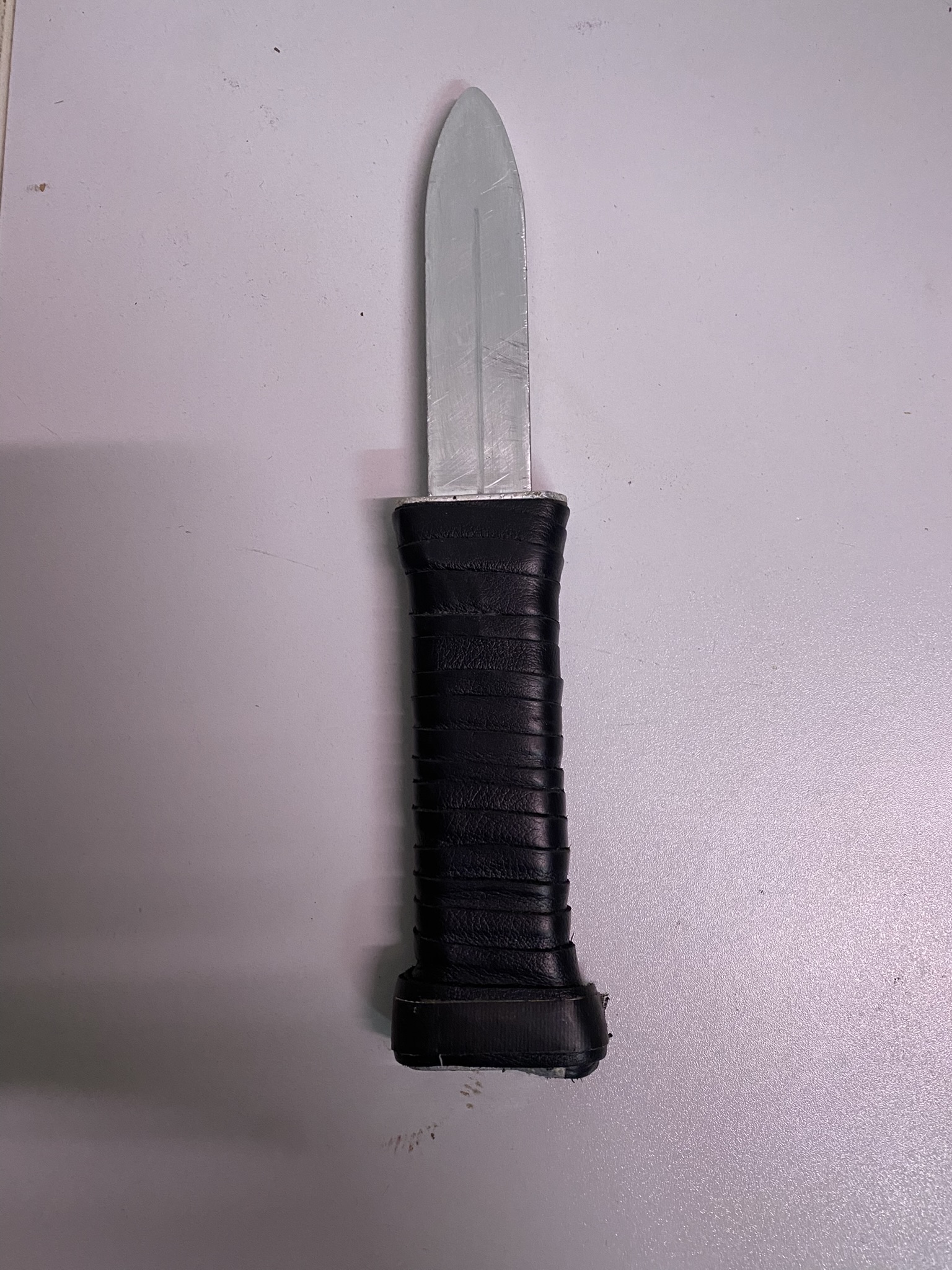 M01-084 Theatermesser groß