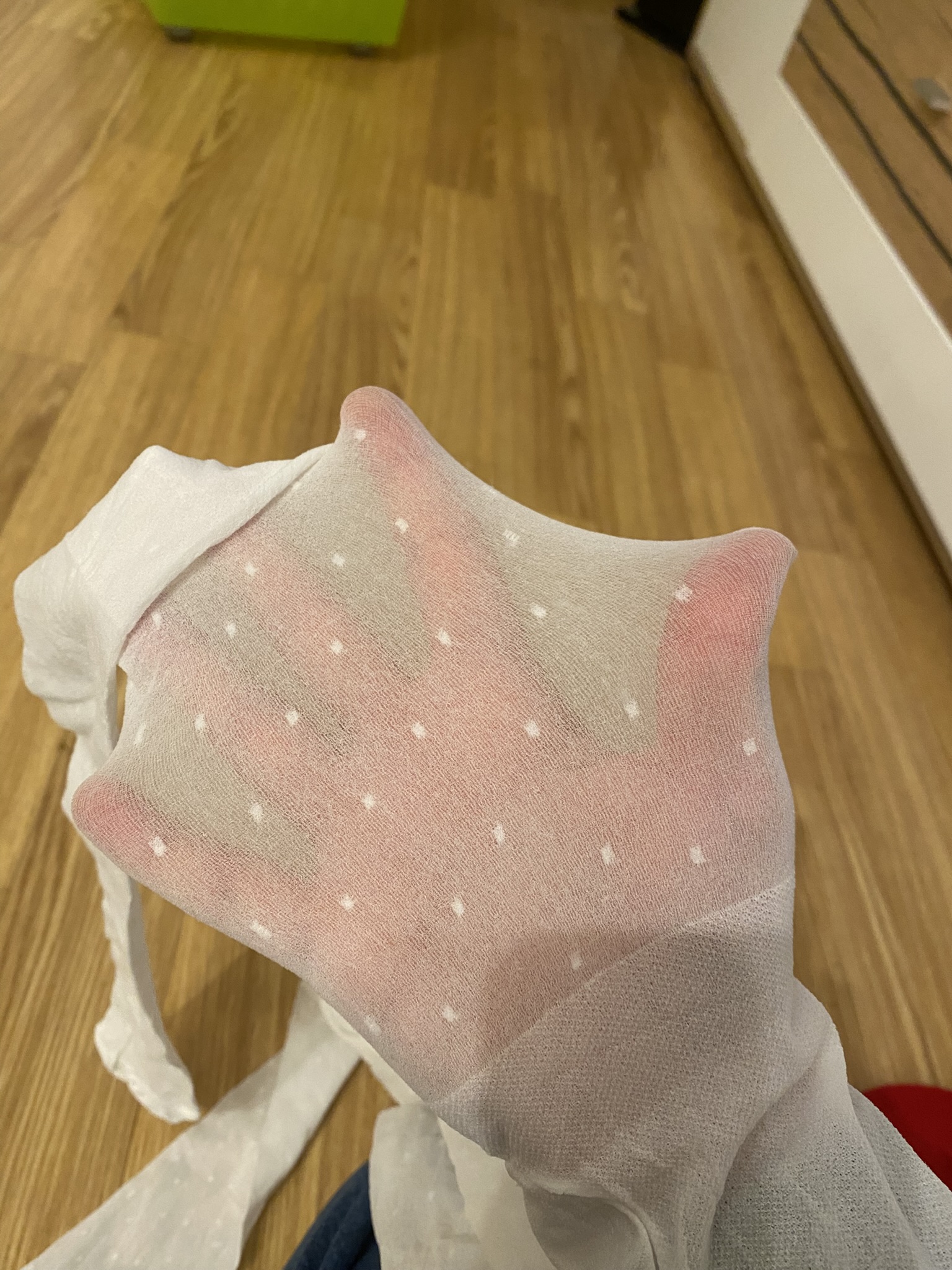 ST30 Feinstrumpfhose mit Punkten