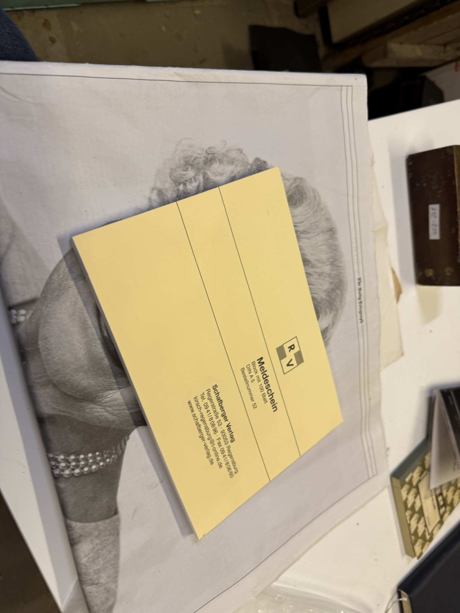 A12-030 Verschiedene alte Dokumente