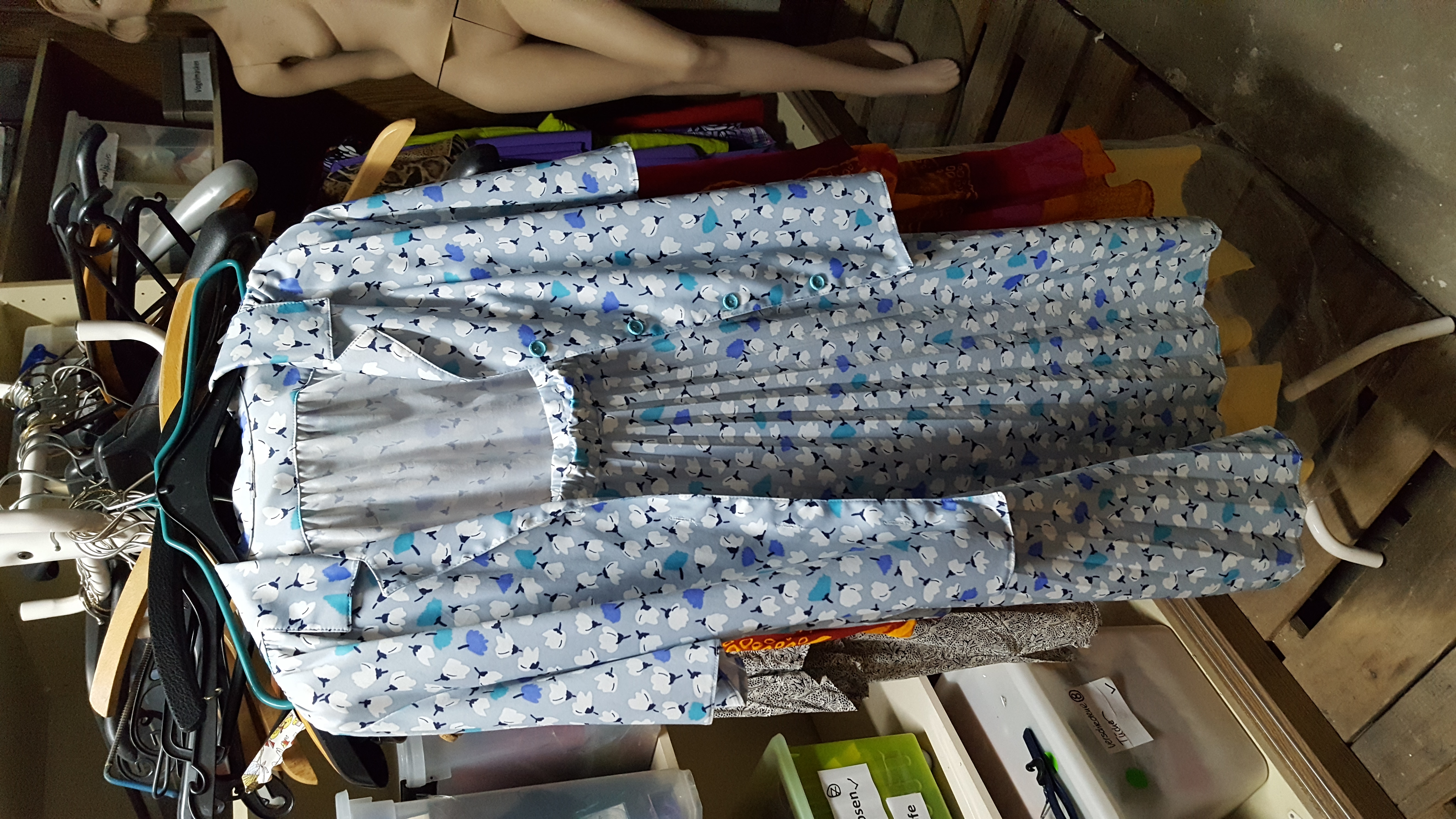 ZT6 Zweiteiler Bluse und Rock