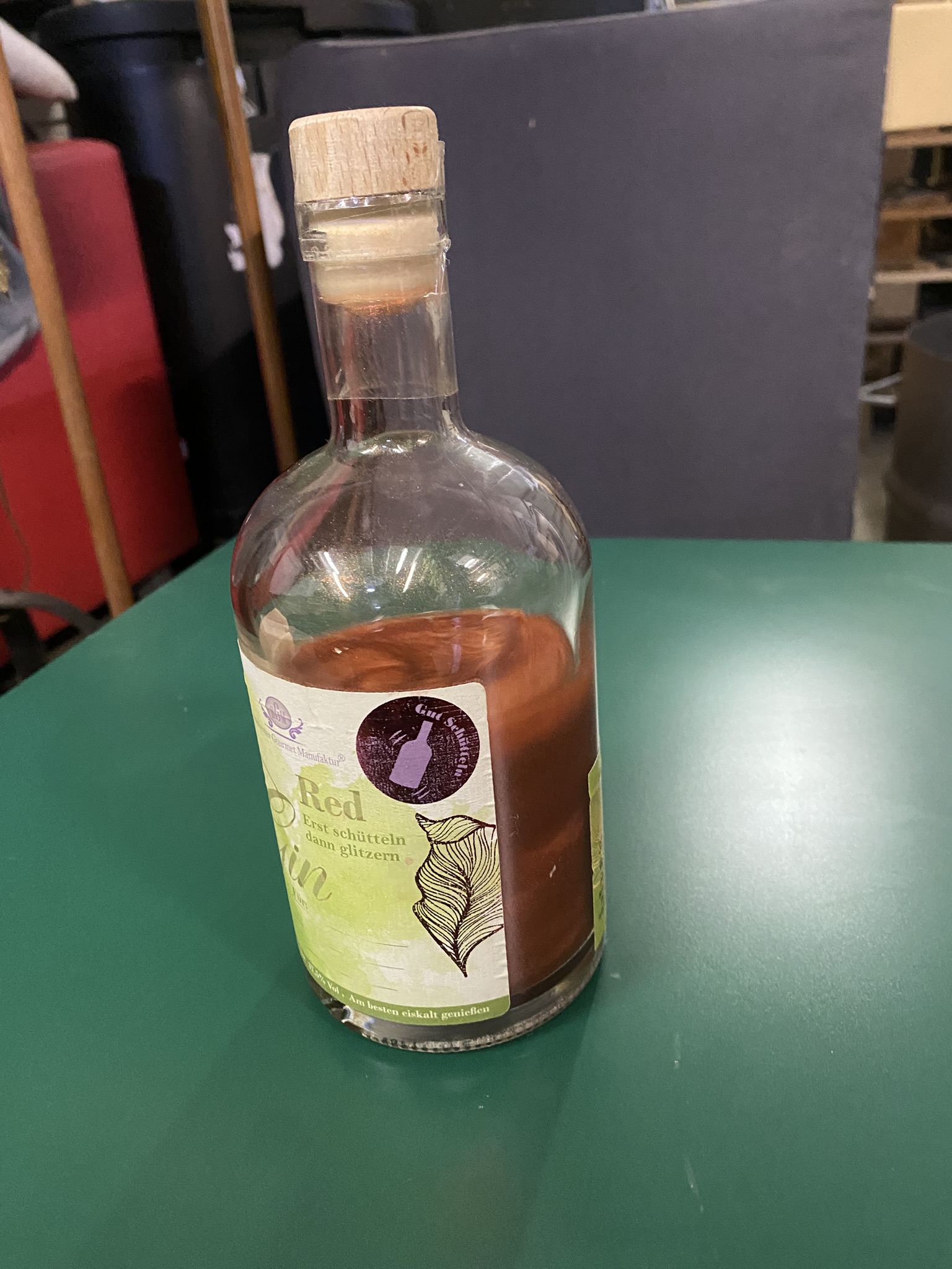 A03-009 Flasche mit Glitzer-Gin