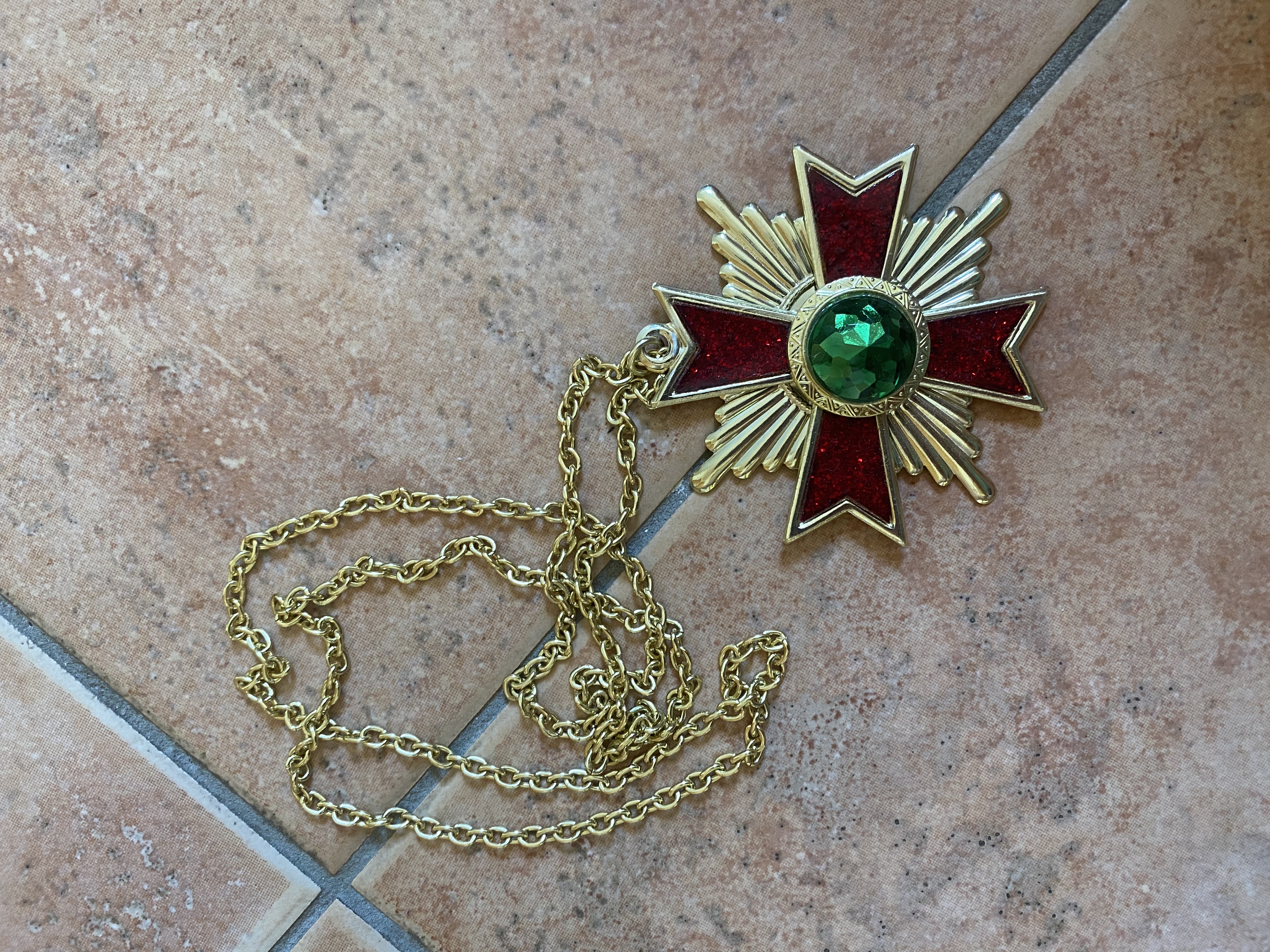 V01-045 Orden mit Kette