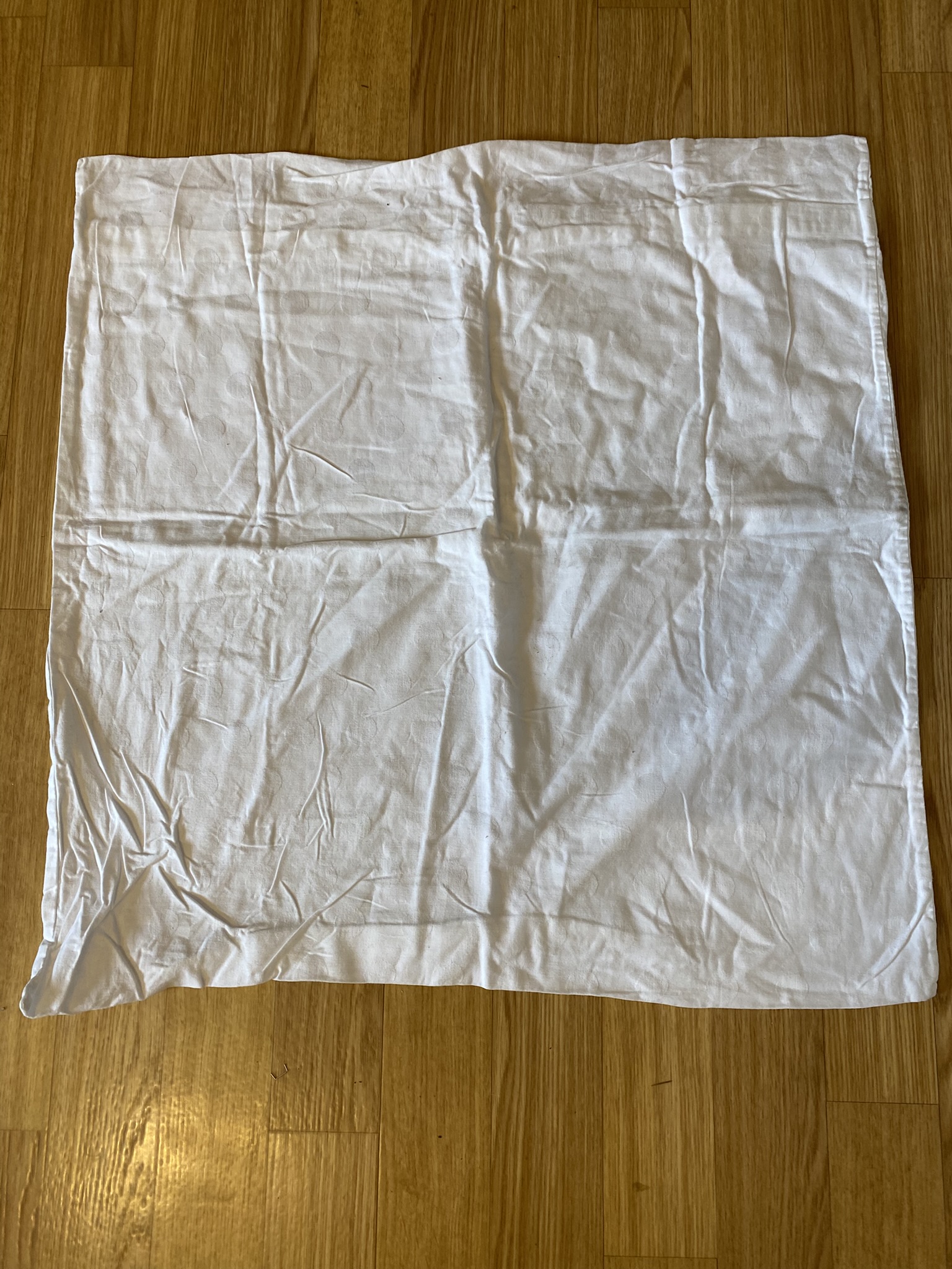 T07-001 Kissenbezug weiß (Bett)