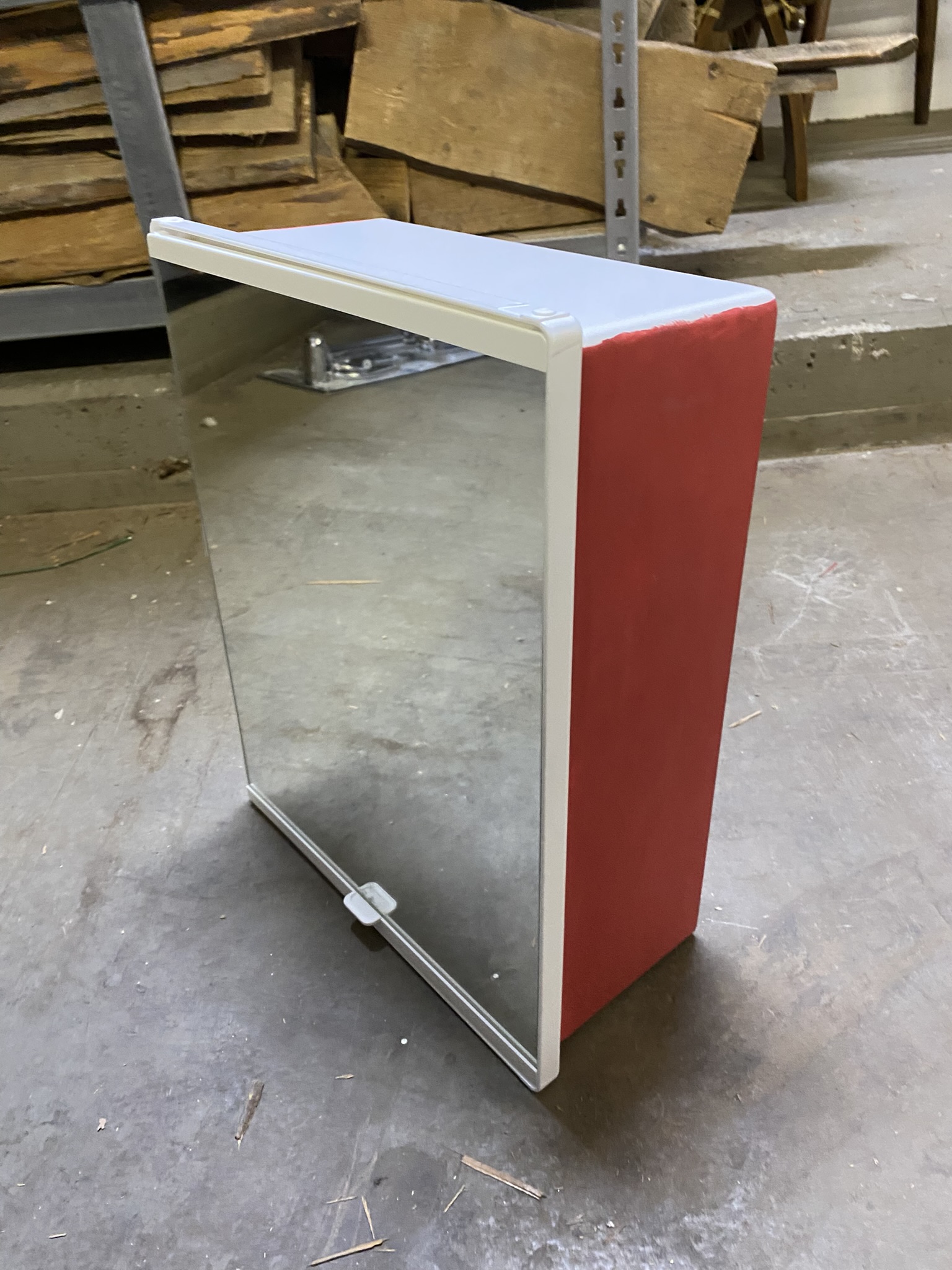 R01-027 Alibert (Badschrank)