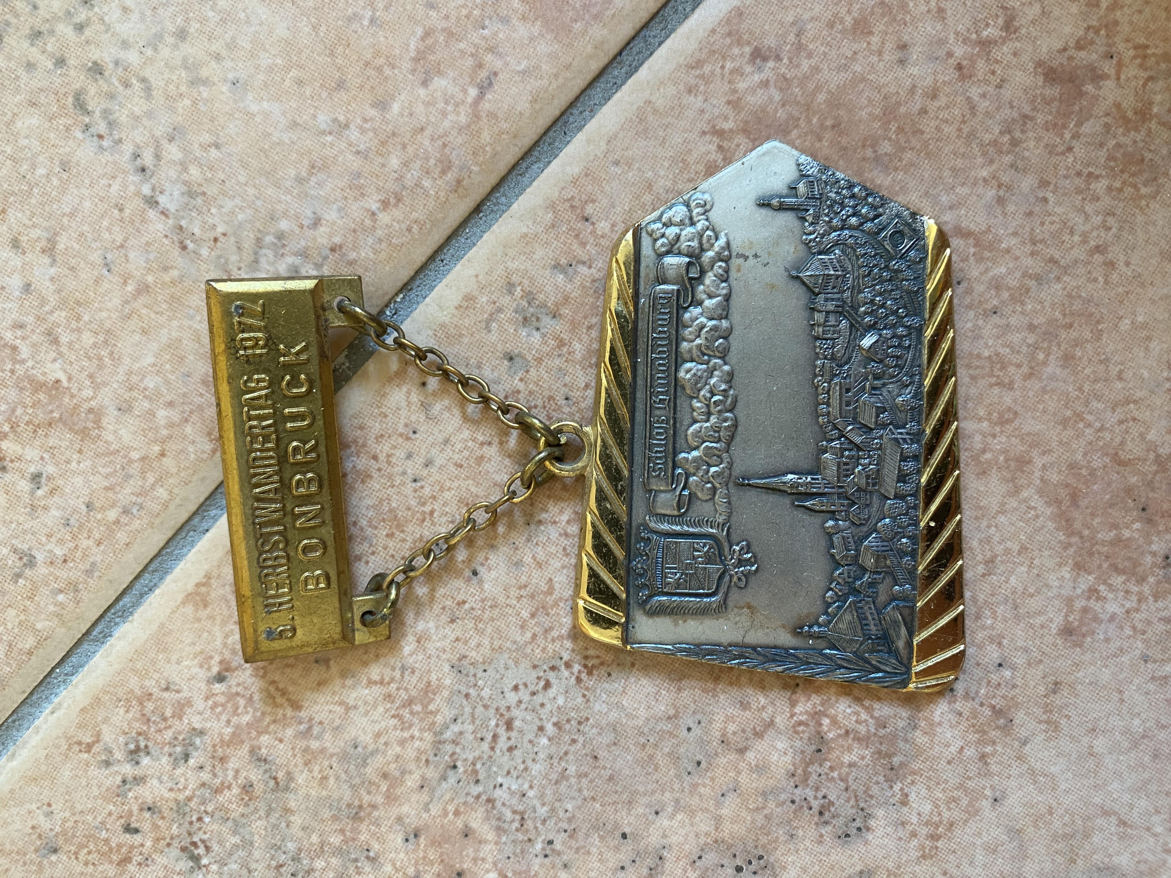 V01-059 Orden Wandertag