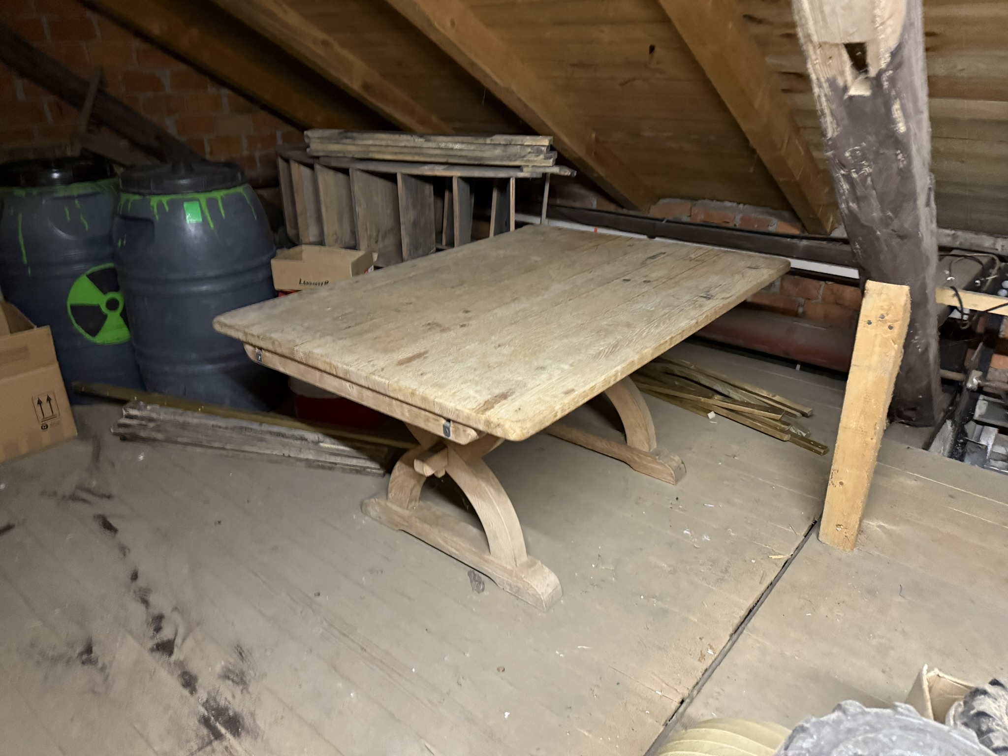 EX01-002 Großer Bauerntisch