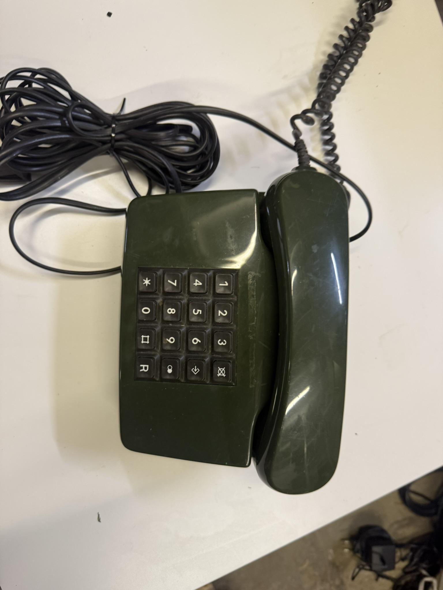 A02-008 Tastentelefon