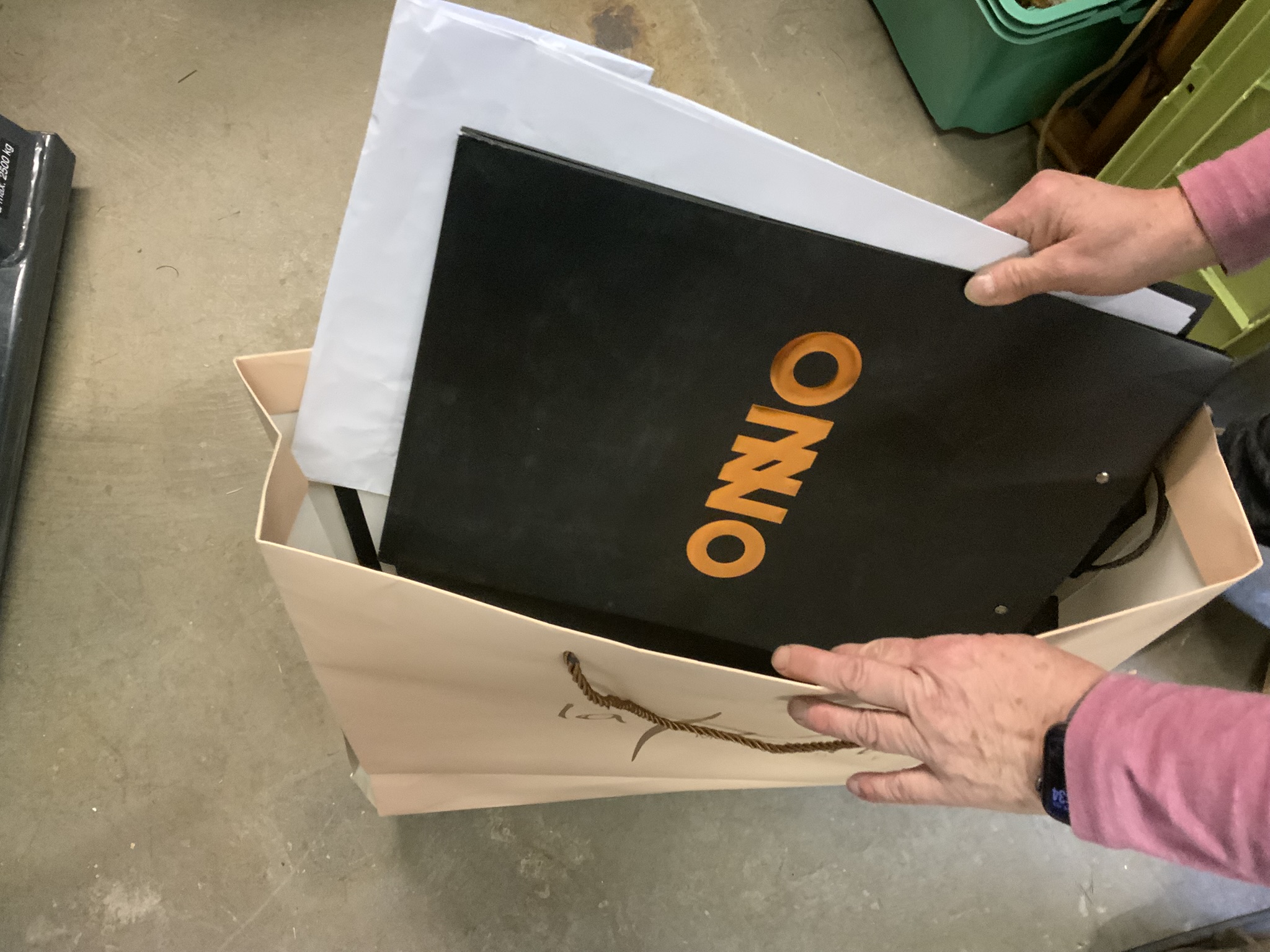 Verschiedene Marken-Shoppingtaschen