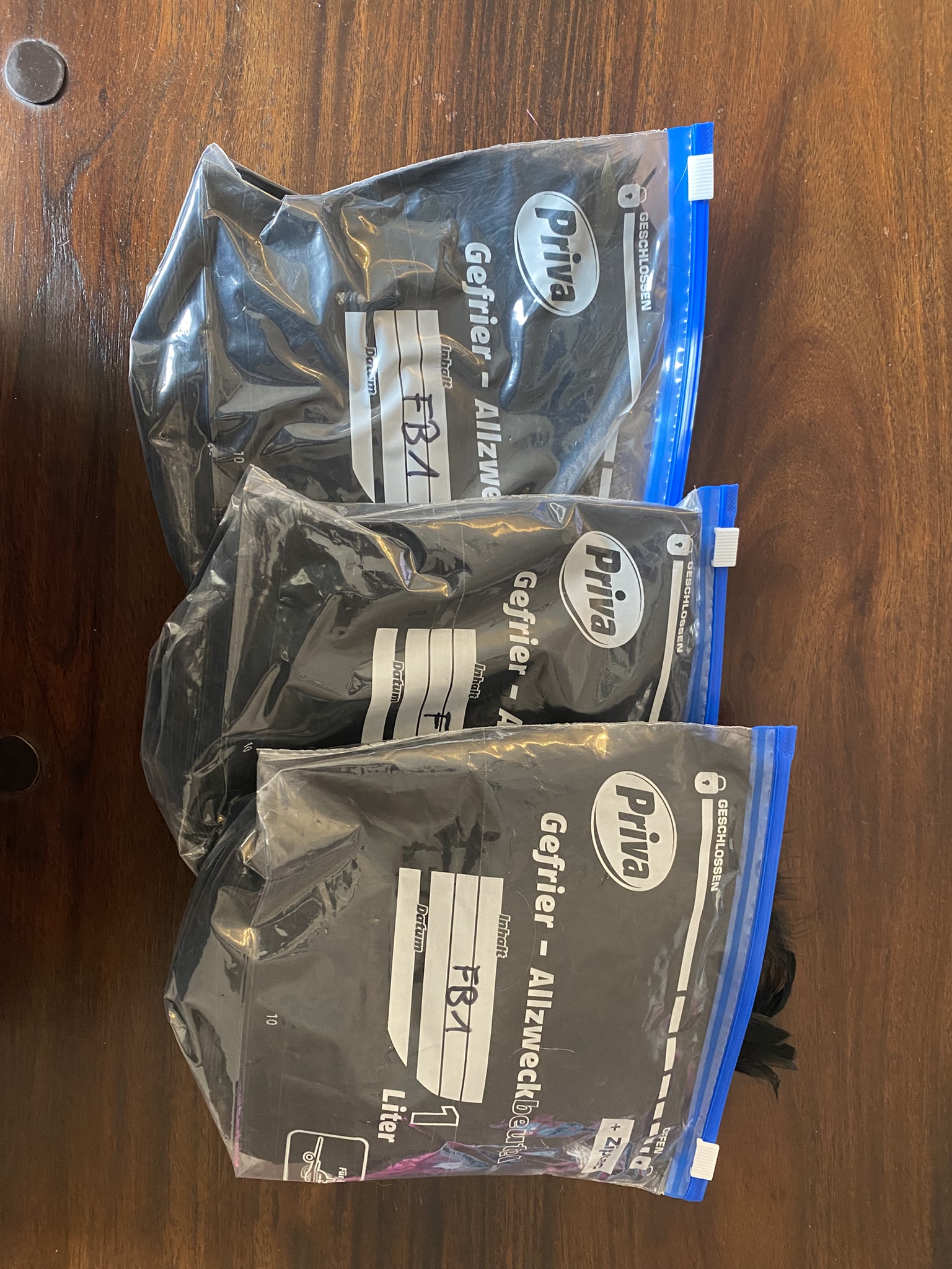 FB1 Federboa schwarz