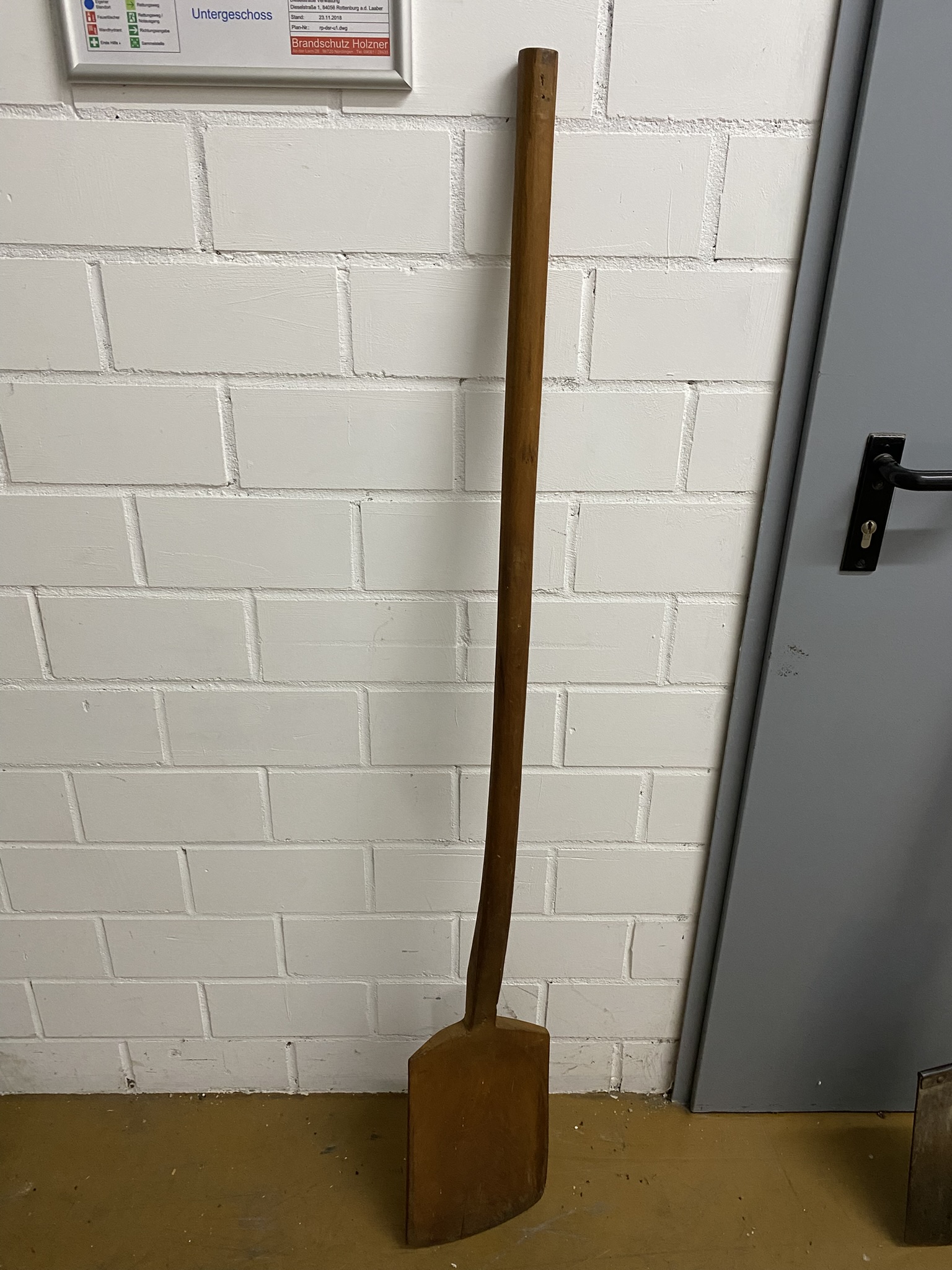 U01-042 Holzschaufel
