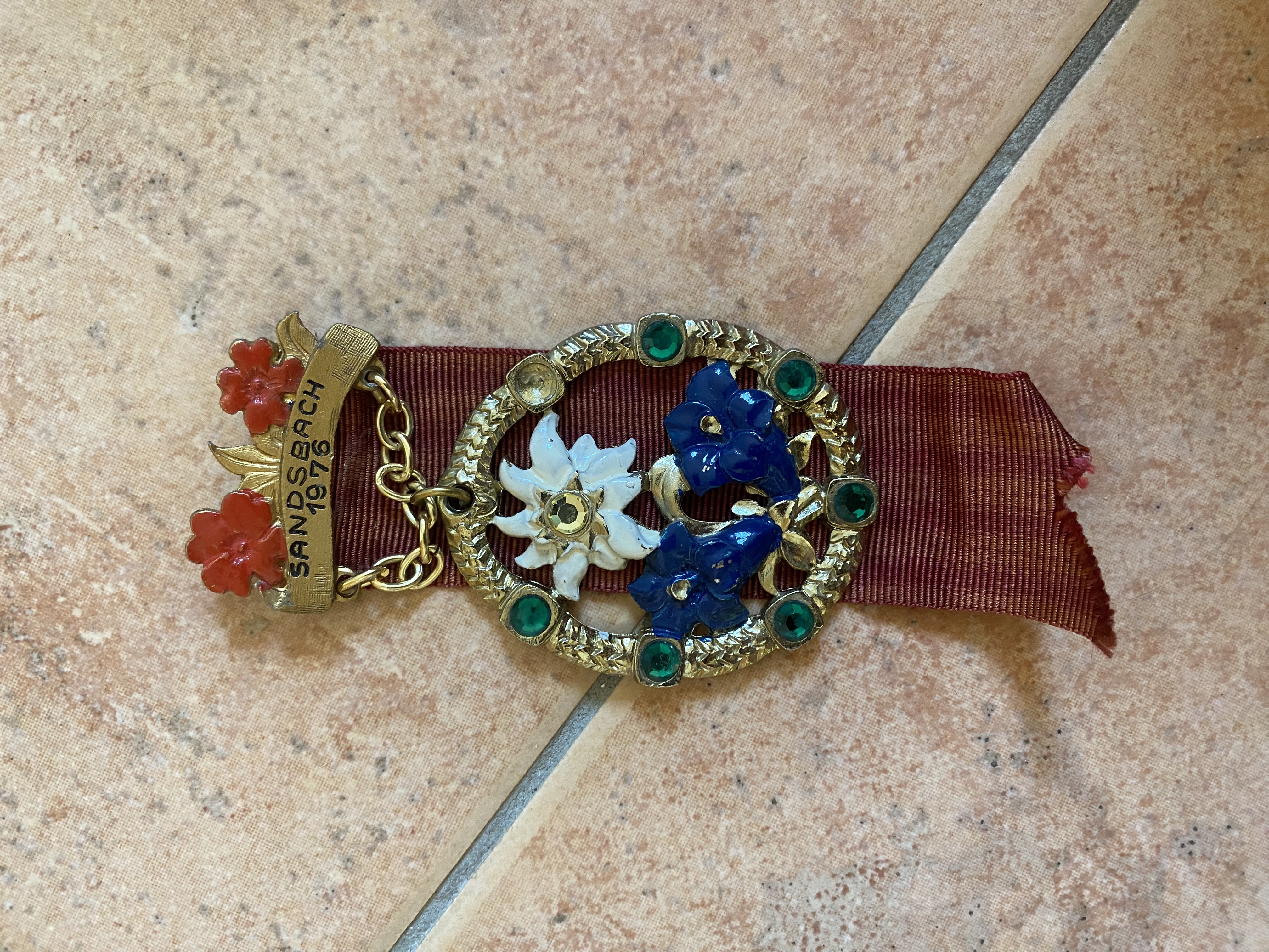 V01-054 Orden Wandertag