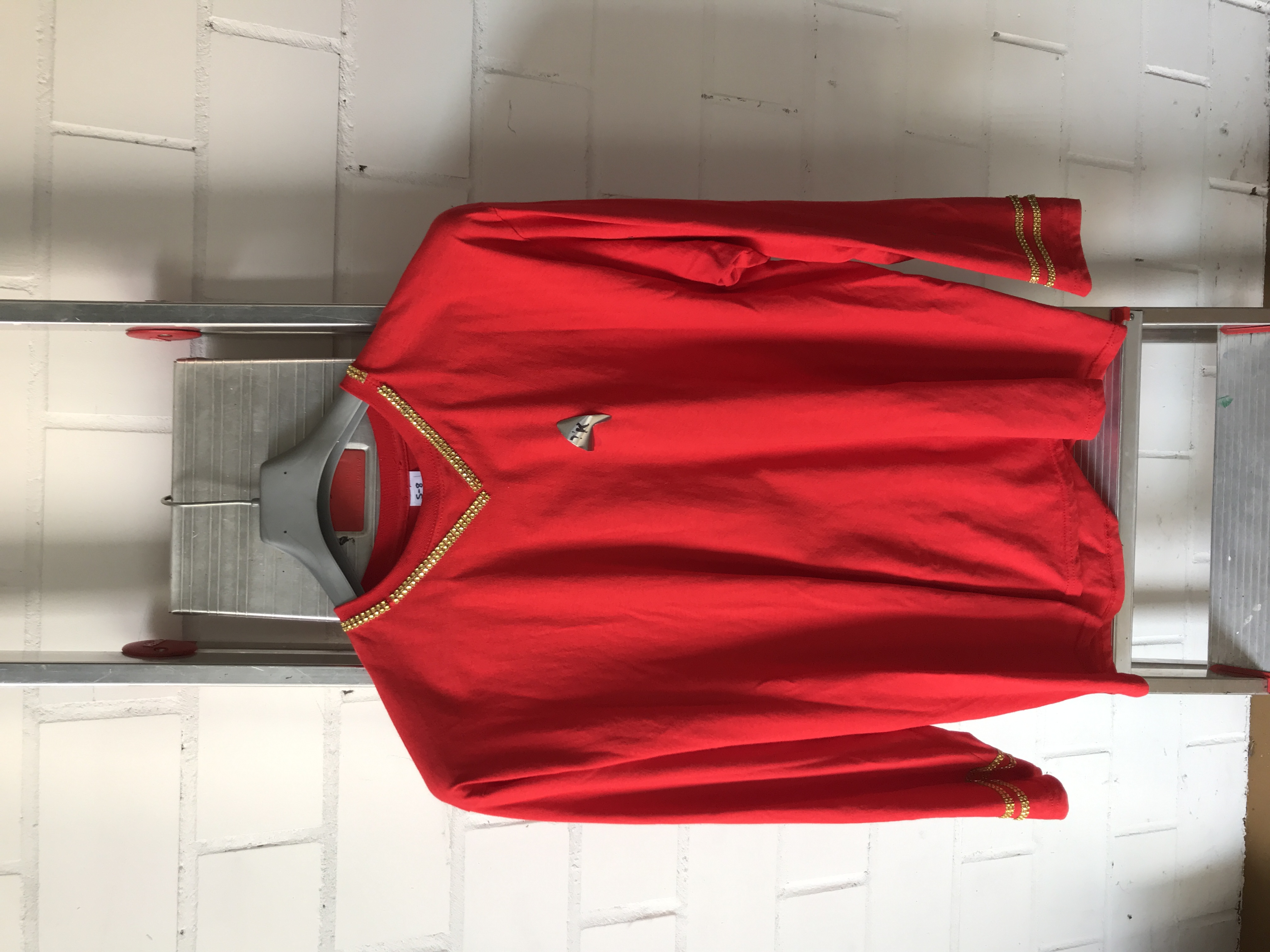 S8 Raumschiff-Langarmshirt