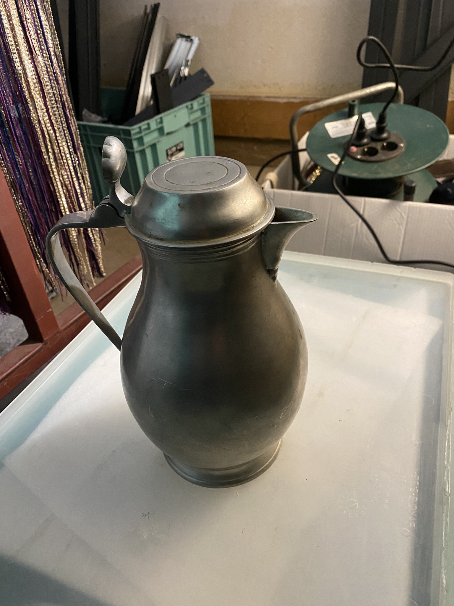 A04-002 Wasserkrug Zinn