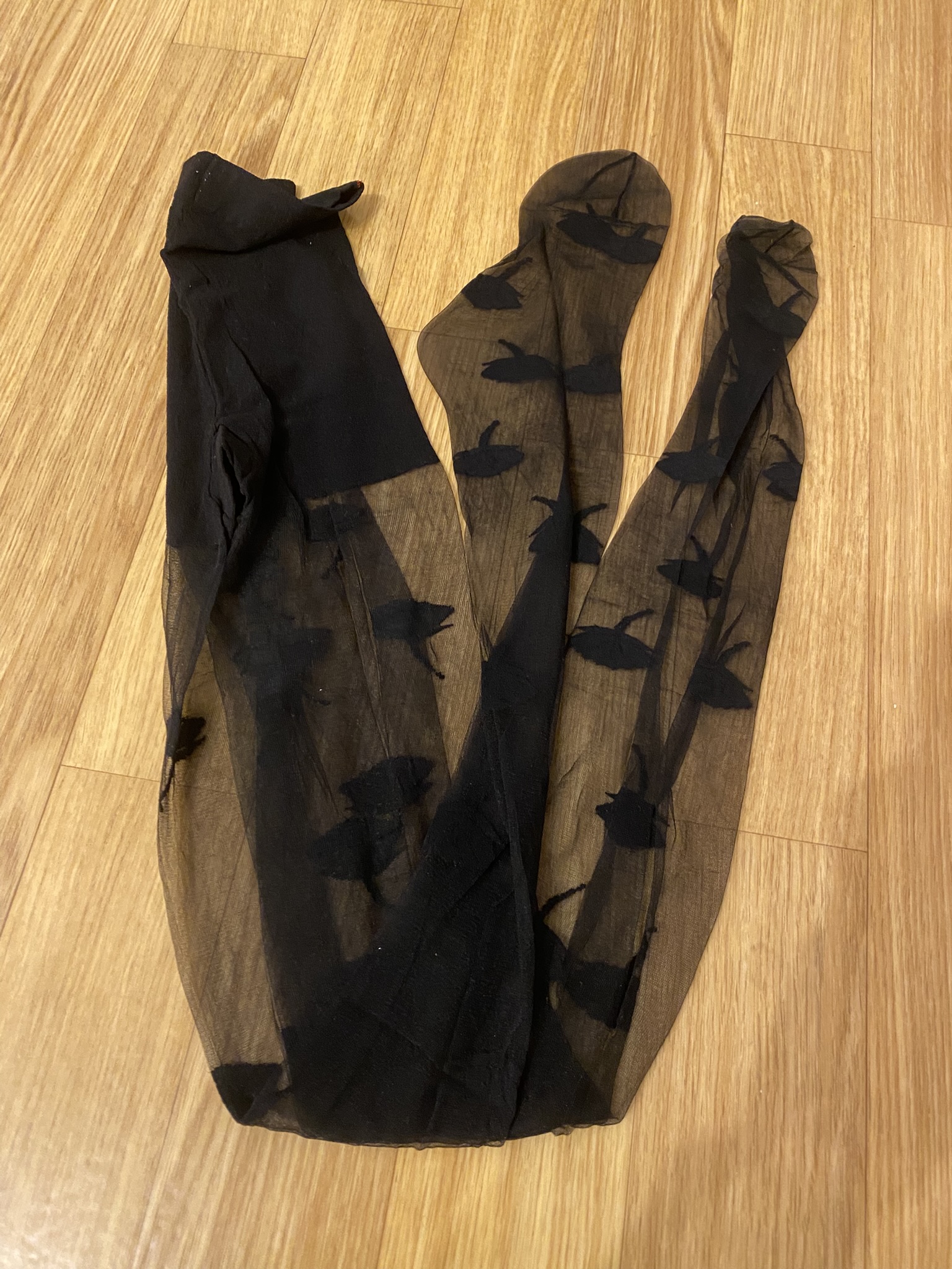 ST31 Feinstrumpfhose mit Rosen