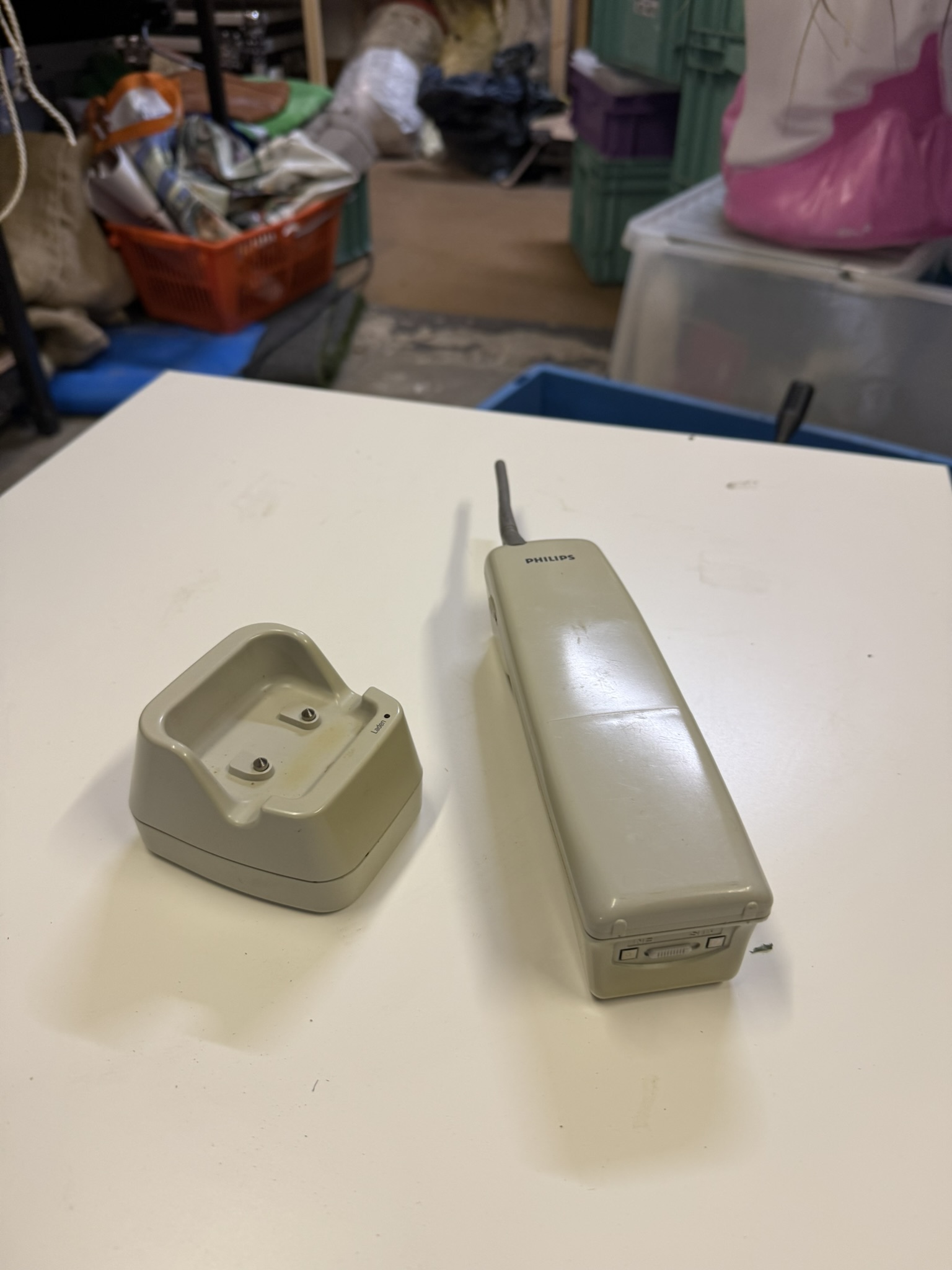 A02-003 Kabelloses Telefon