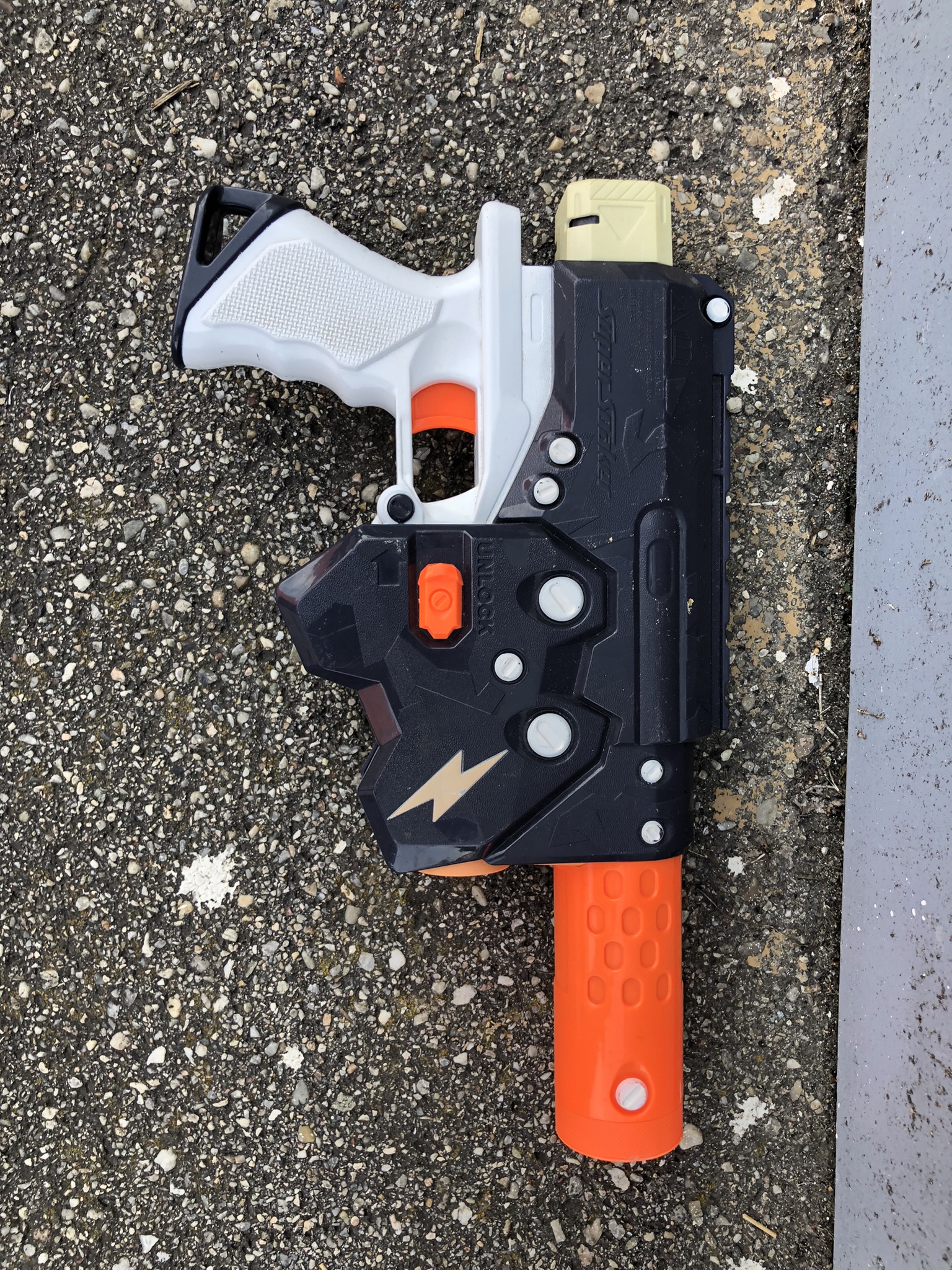 M01-021 Super Soaker Pistole