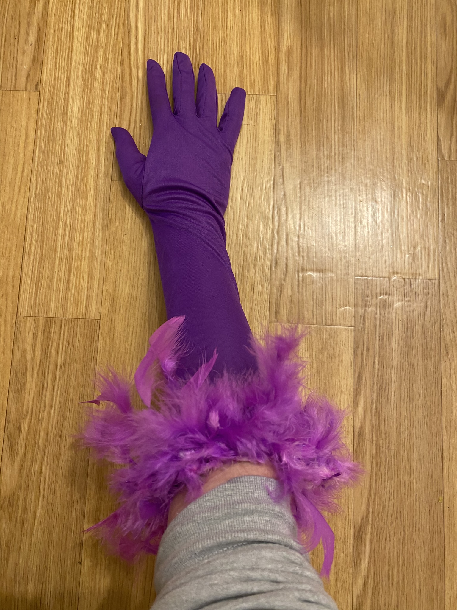 HD44 Handschuhe lang mit Federn