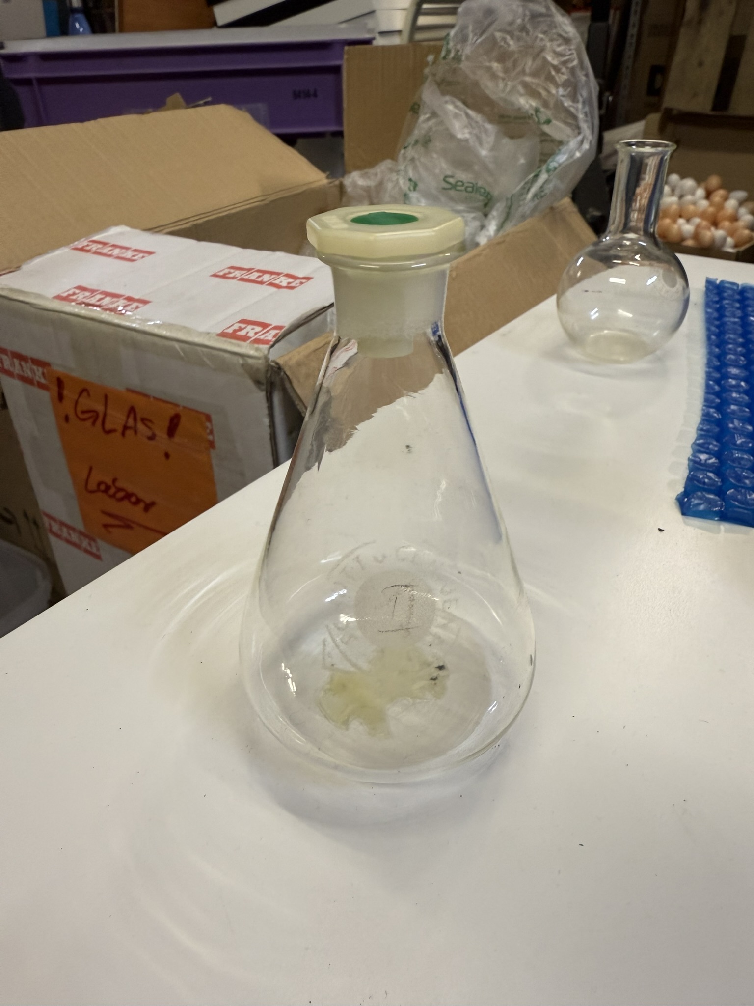 A08-002 Erlenmeyer-Kolben