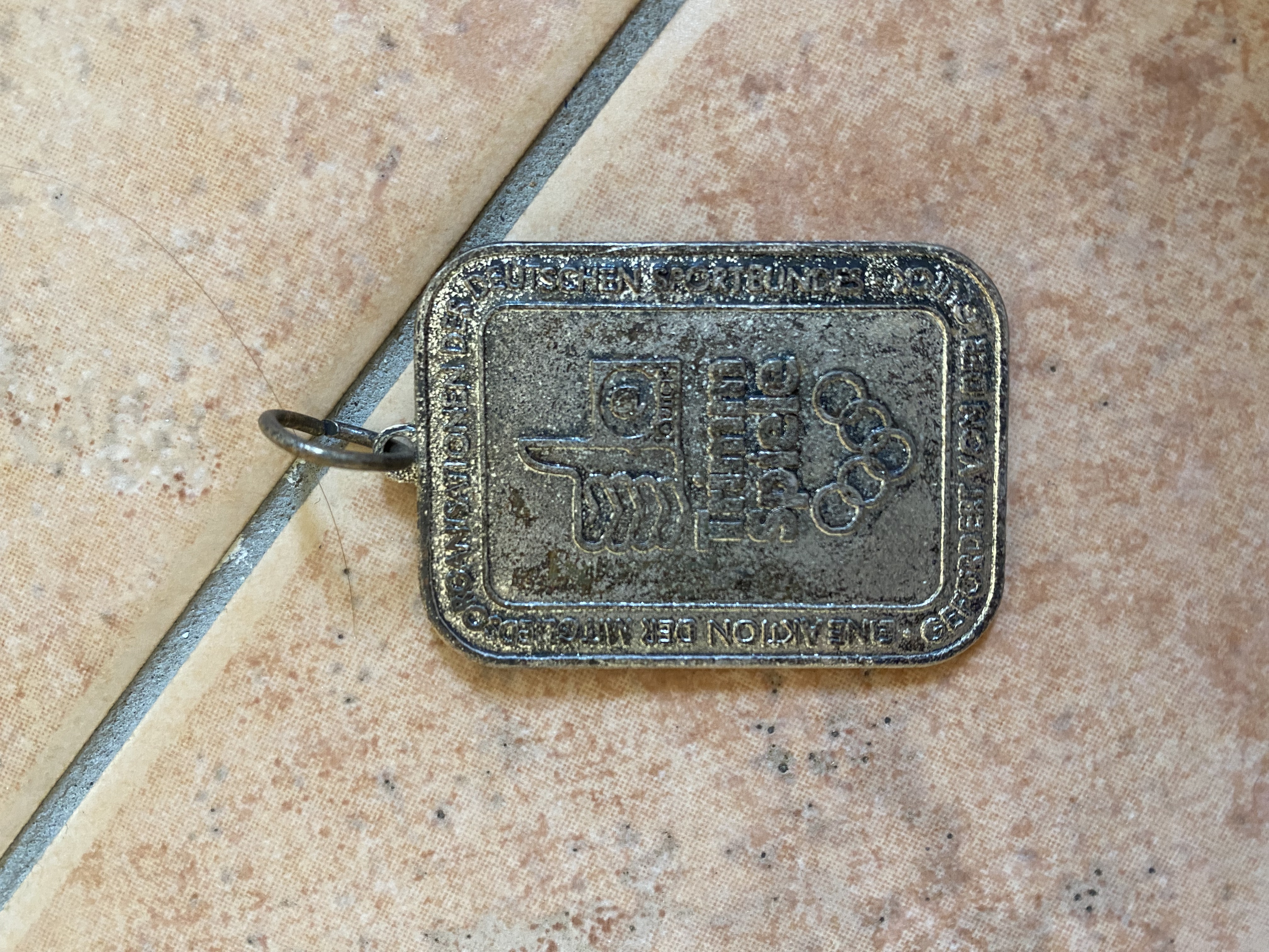 V01-058 Orden Trimmspiele/Olympia