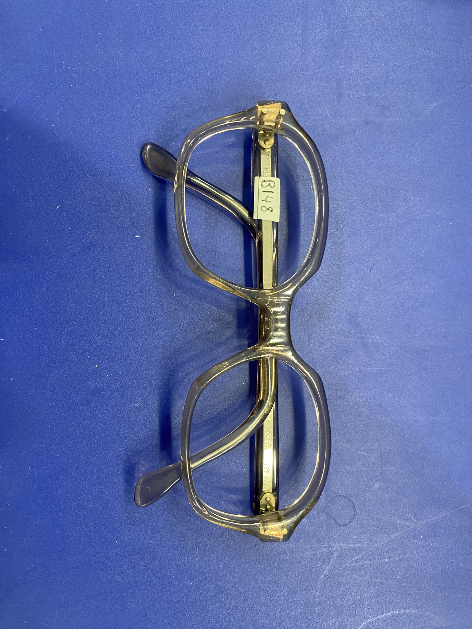 BI48 Brille ohne Gläser