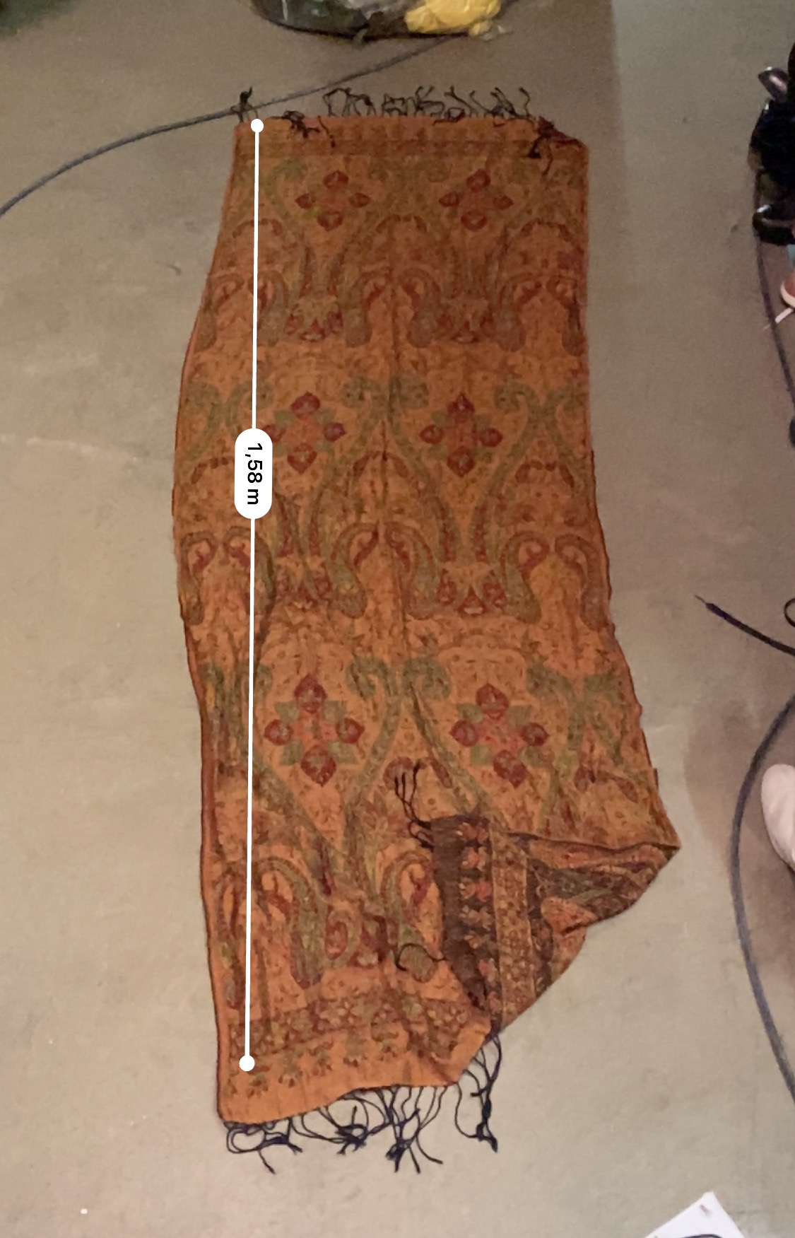 TU60 Schal mit Fransen