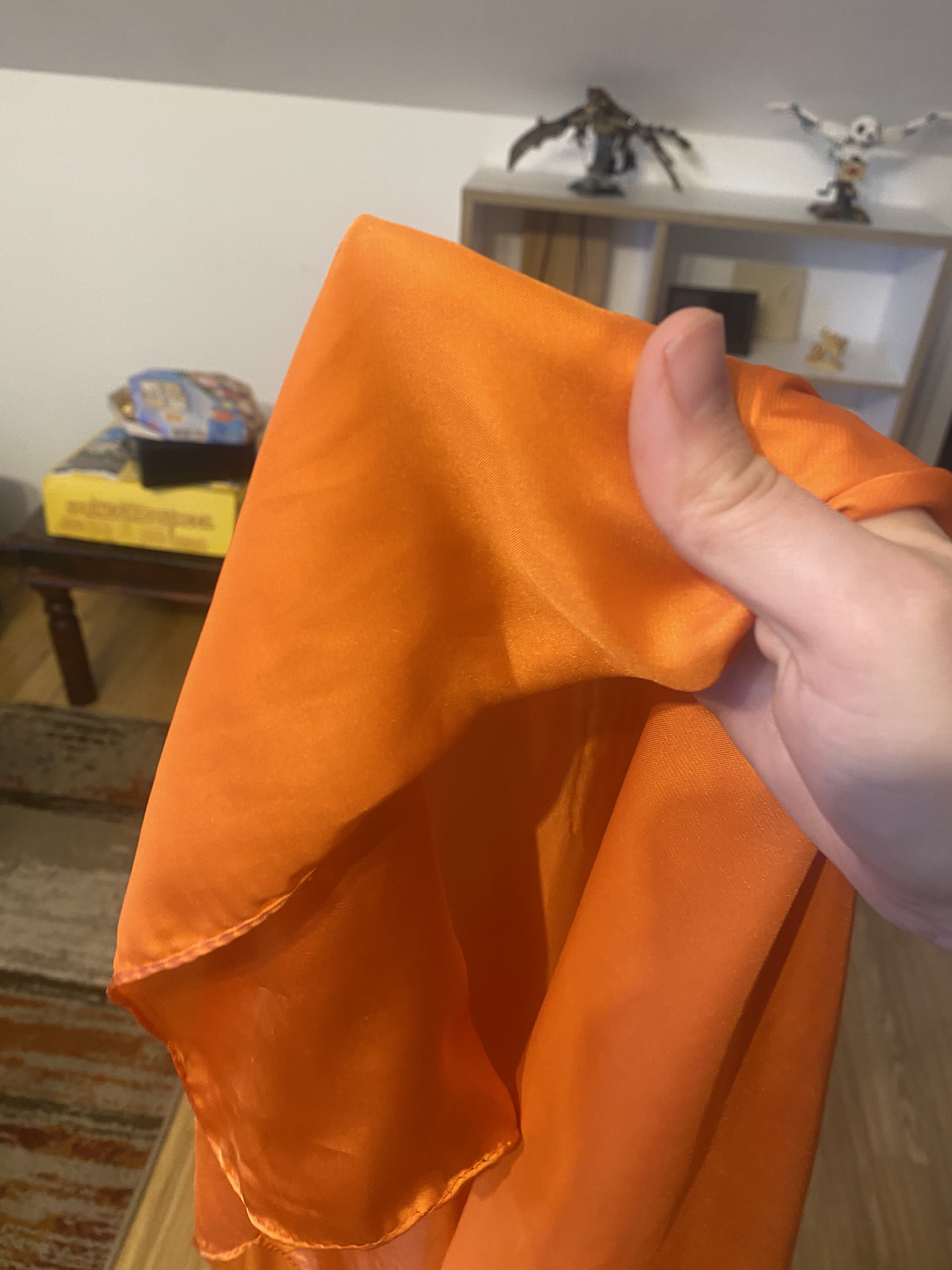 TU40 Schal glänzend 