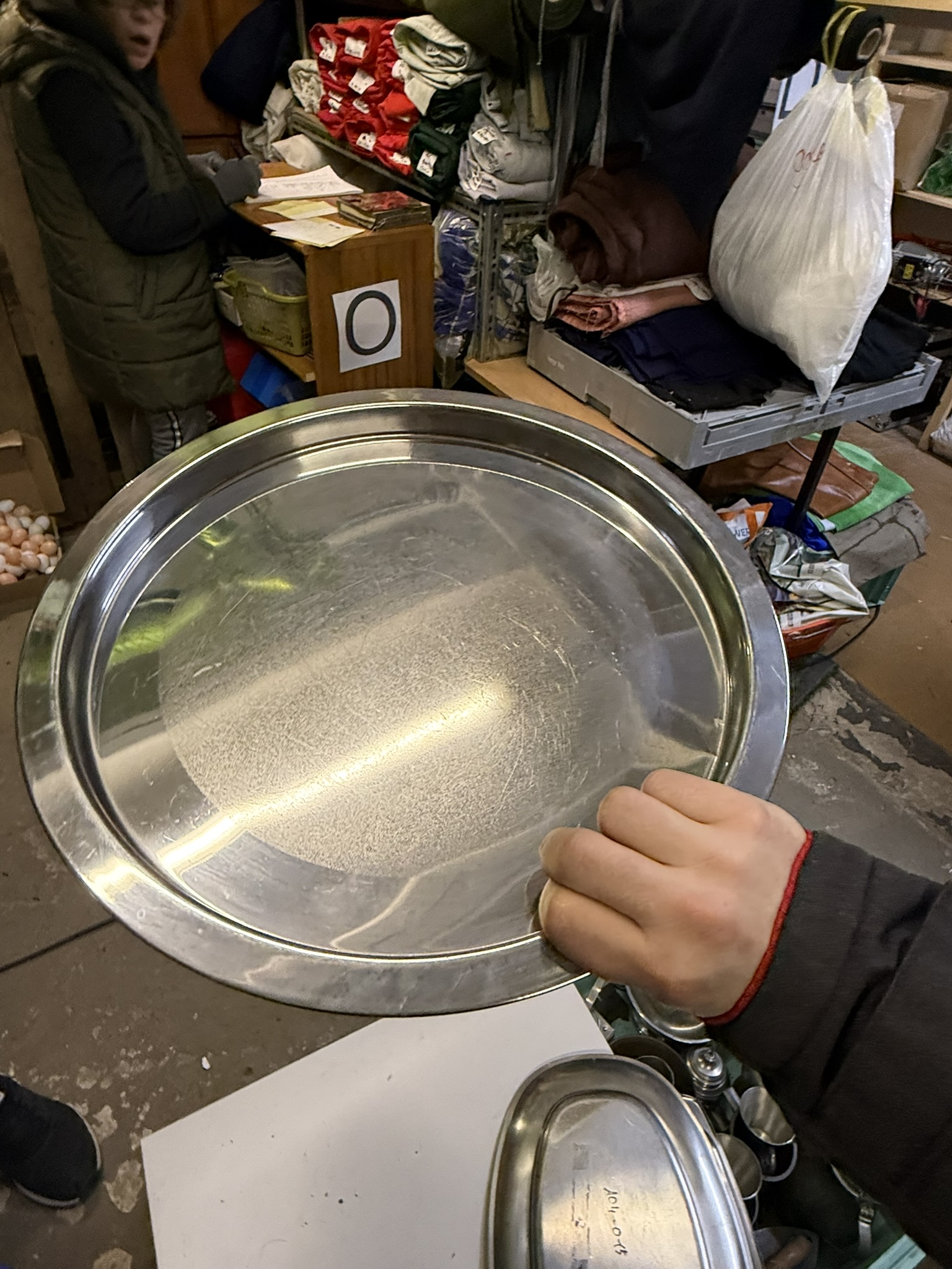 A01-005 Tablett silber