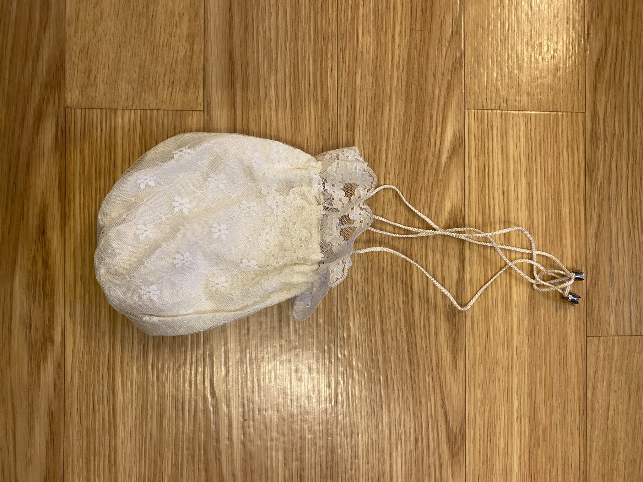 BR14 Spitzen-Täschchen