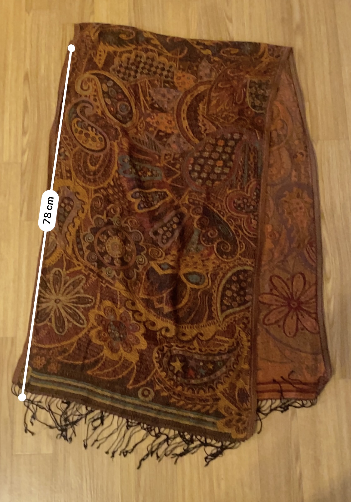 TU33 Schal mit Fransen