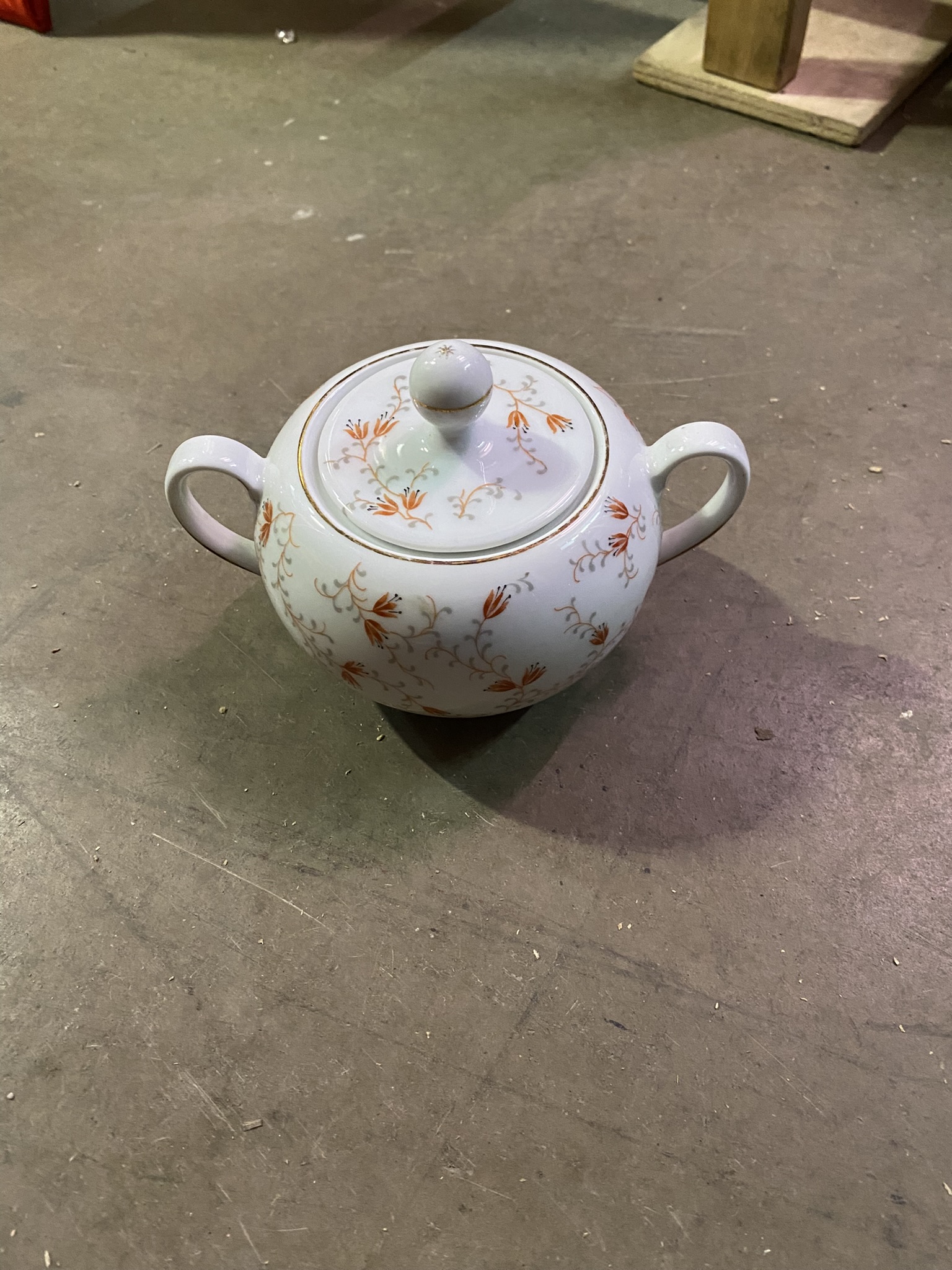 A06-009 Teeservice weiß