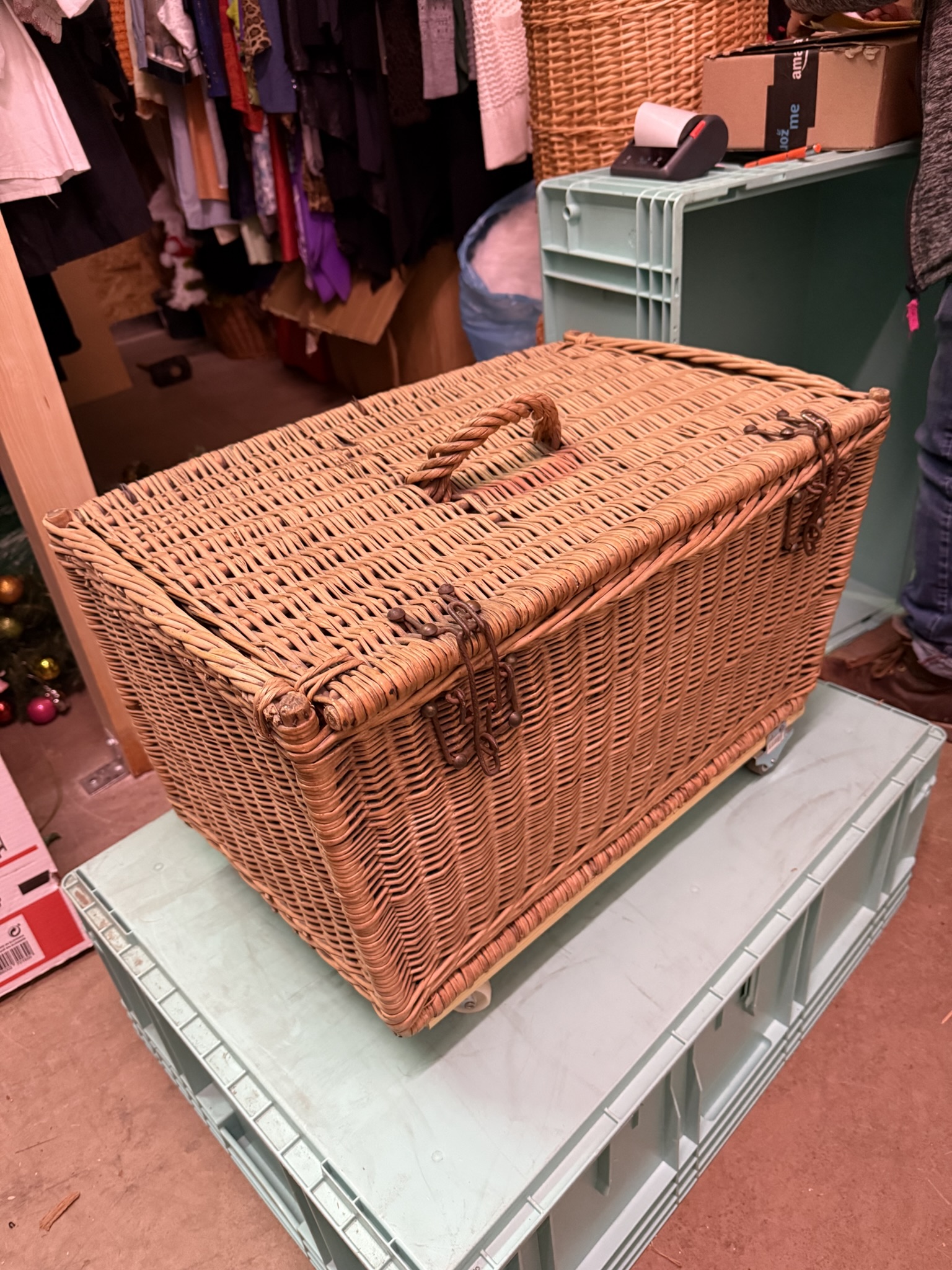 S02-002 Korb auf Rollen, verschließbar