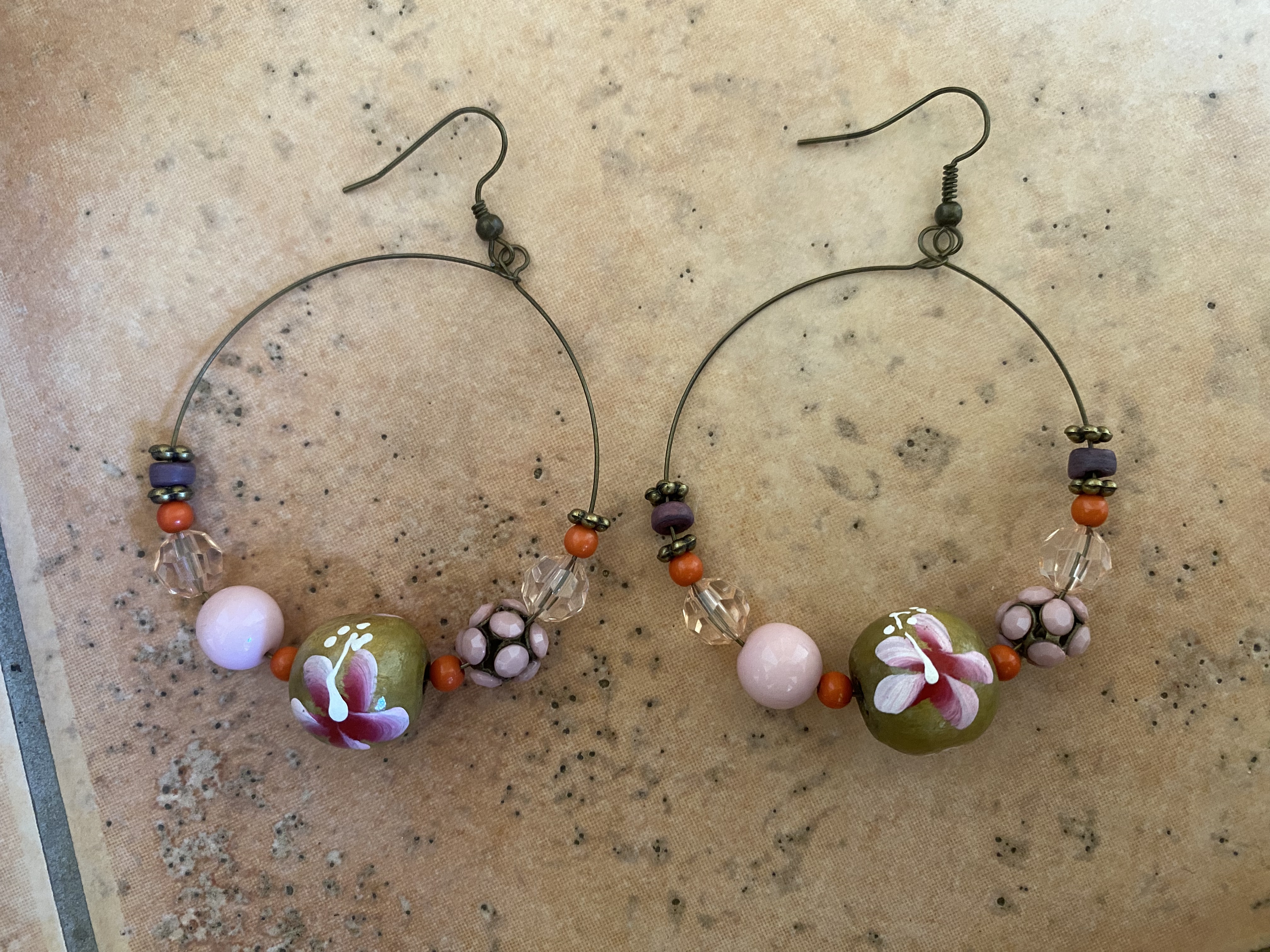 V01-078 Ohrringe mit Perlen